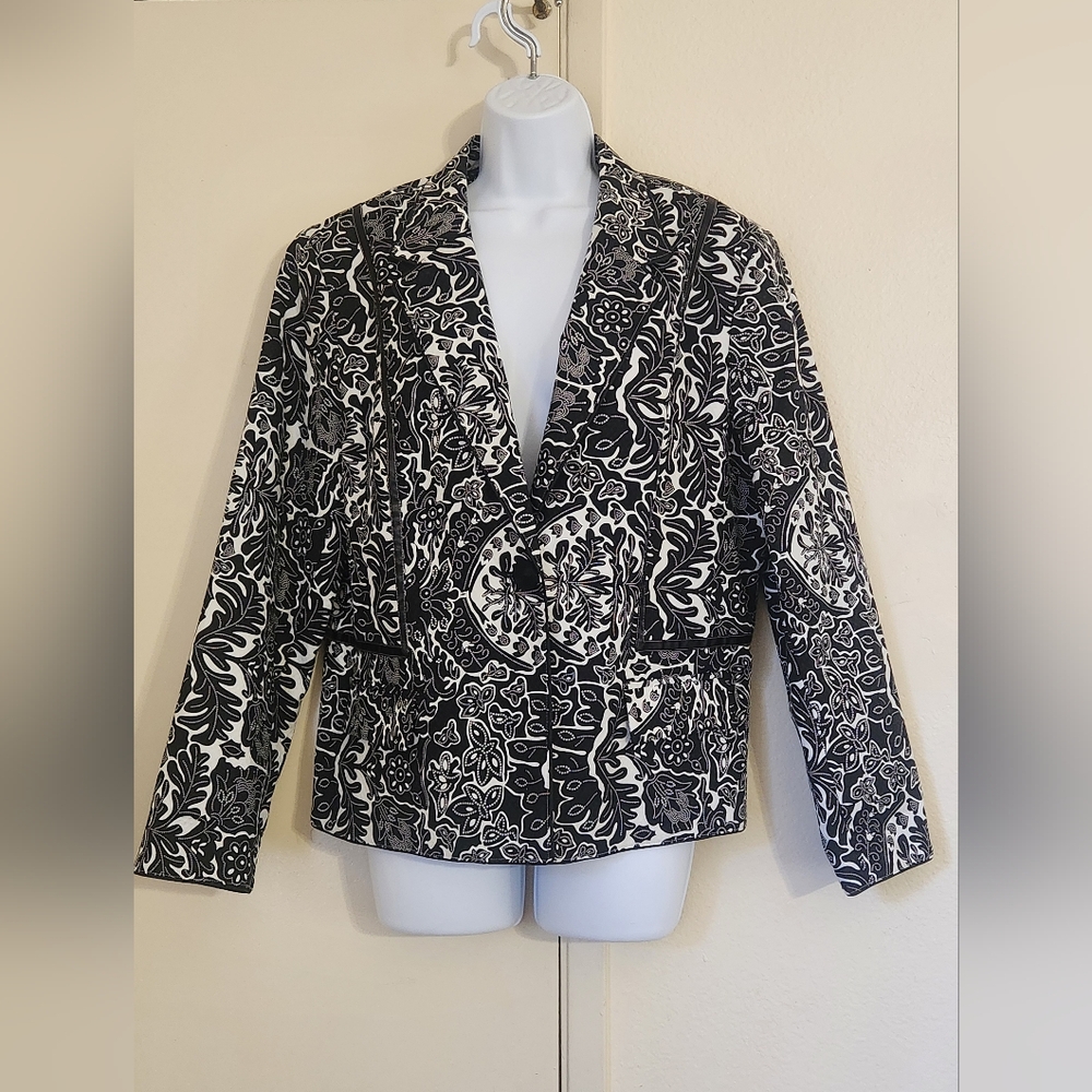Coldwater Creek Monochrome Floral Blazer